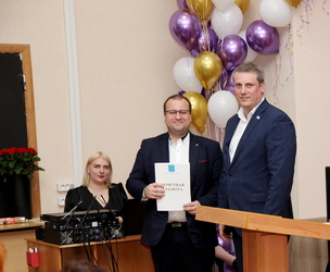 Александр Юдин принял участие в торжественном мероприятии, посвященном празднованию юбилея МОУ «СОШ №100»